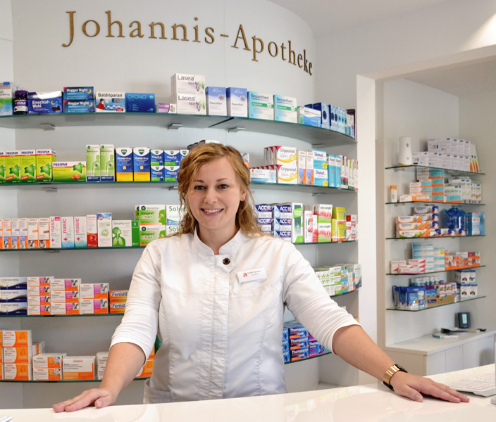 Apothekerin Steffi Surner